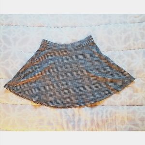 Grey Plaid Skirt 😍